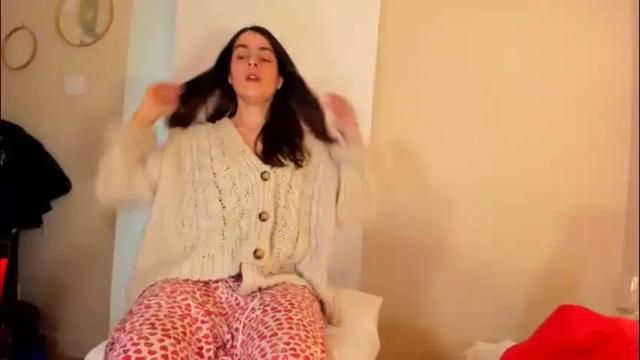 Image 3 of chillwithcamii Stream on Chaturbate on 1 month ago