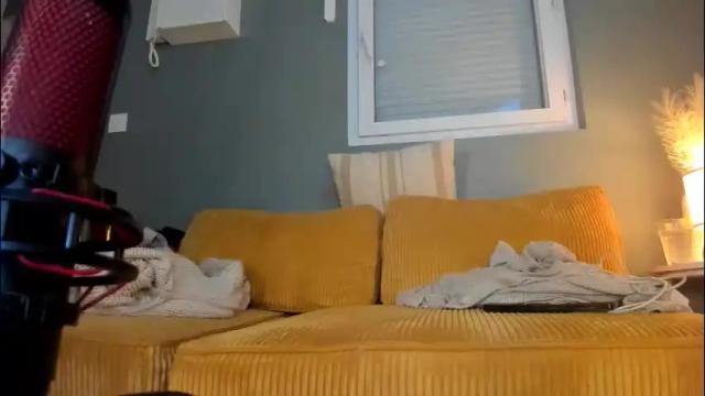 Image 2 of chillwithcamii Stream on Chaturbate on 25 days ago