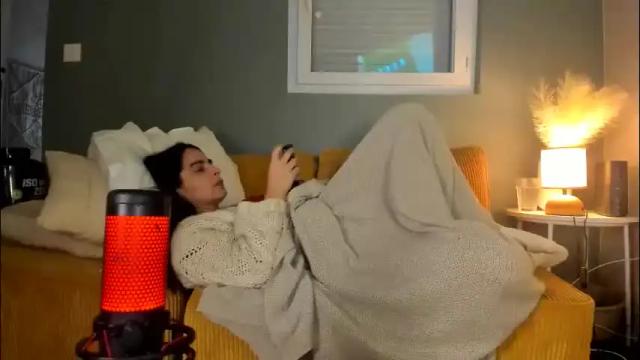 Image 4 of chillwithcamii Stream on Chaturbate on 25 days ago