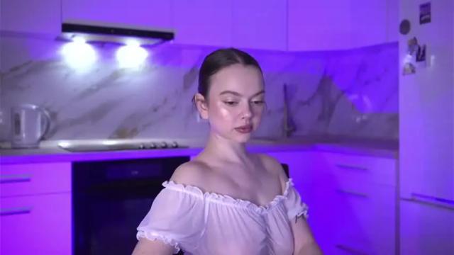 Image 6 of chillwithstacy Stream on Chaturbate on 14 months ago