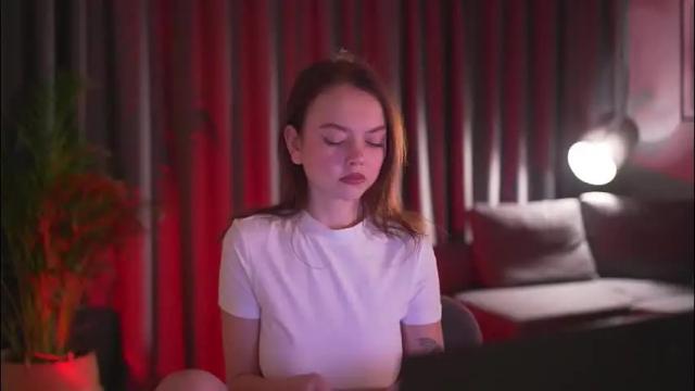 Image 2 of chillwithstacy Stream on Chaturbate on 2 months ago