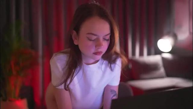 Image 3 of chillwithstacy Stream on Chaturbate on 2 months ago