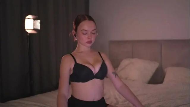 Image 8 of chillwithstacy Stream on Chaturbate on 1 month ago