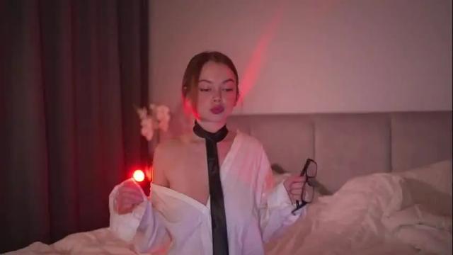 Image 4 of chillwithstacy Stream on Chaturbate on 1 month ago