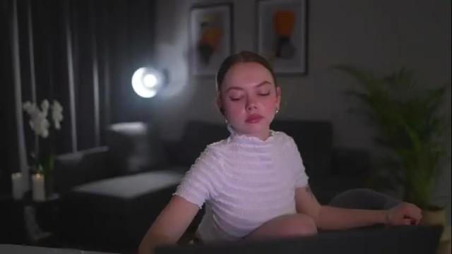 Image 4 of chillwithstacy Stream on Chaturbate on 11 days ago