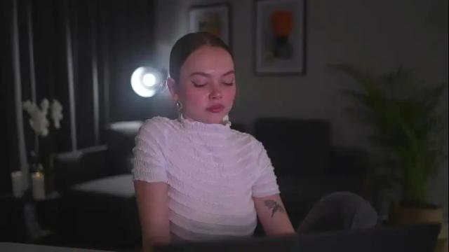 Image 7 of chillwithstacy Stream on Chaturbate on 11 days ago