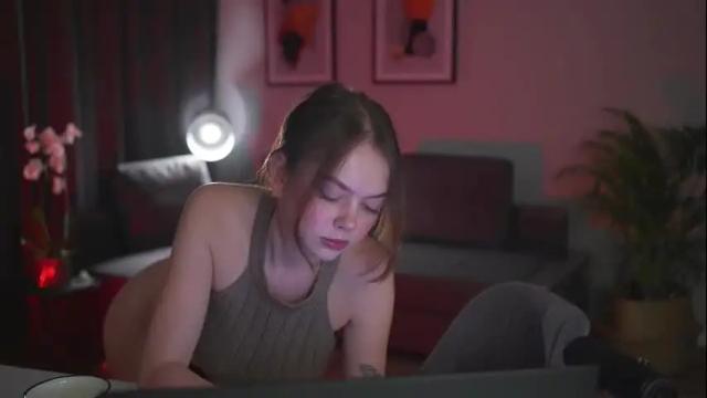 Image 8 of chillwithstacy Stream on Chaturbate on 1 month ago
