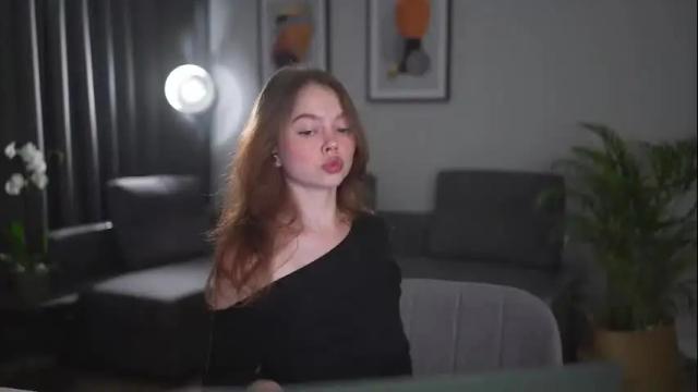 Image 4 of chillwithstacy Stream on Chaturbate on 26 days ago