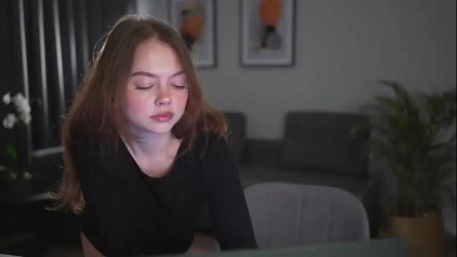 Image 7 of chillwithstacy Stream on Chaturbate on 26 days ago