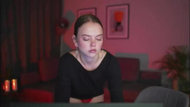 Image 3 of chillwithstacy Stream on Chaturbate on 2 months ago