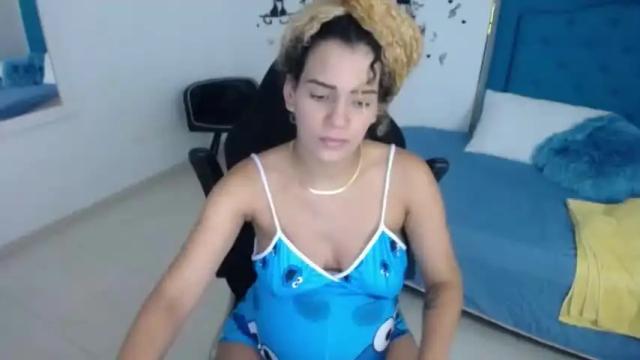 Image 7 of chiqui_milk Stream on Chaturbate on 22 months ago