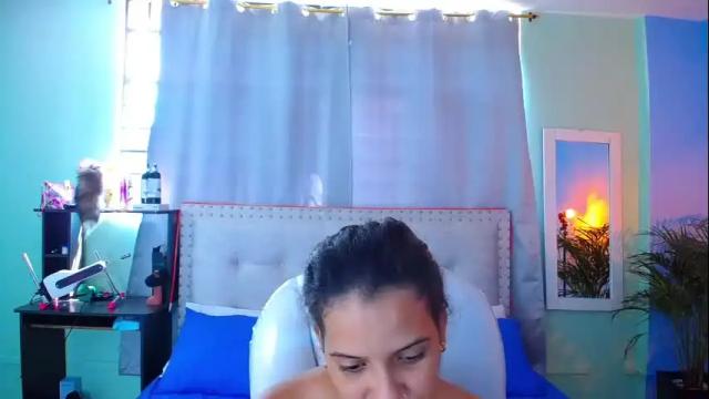 Image 7 of chiqui_milk_ Stream on Chaturbate on 6 months ago