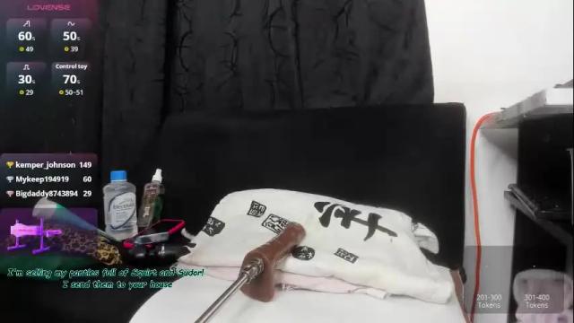 Image 12 of chiquihornymature Stream on Chaturbate on 1 month ago