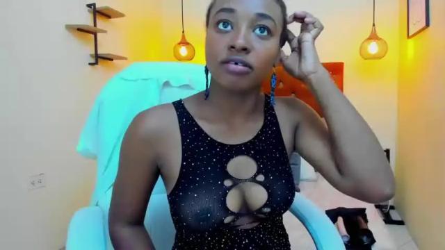 Image 12 of chirlyepaulette Stream on Chaturbate on 15 months ago