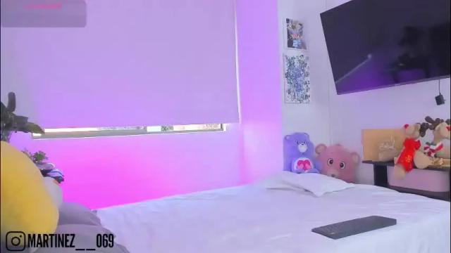 Image 11 of chloe__daviss Stream on Chaturbate on 20 days ago