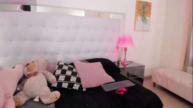 Image 3 of chloe__evans_ Stream on Chaturbate on 4 days ago