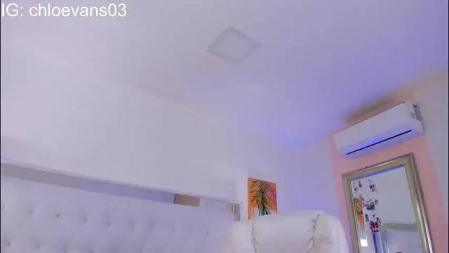 Image 4 of chloe__evans_ Stream on Chaturbate on 1 month ago