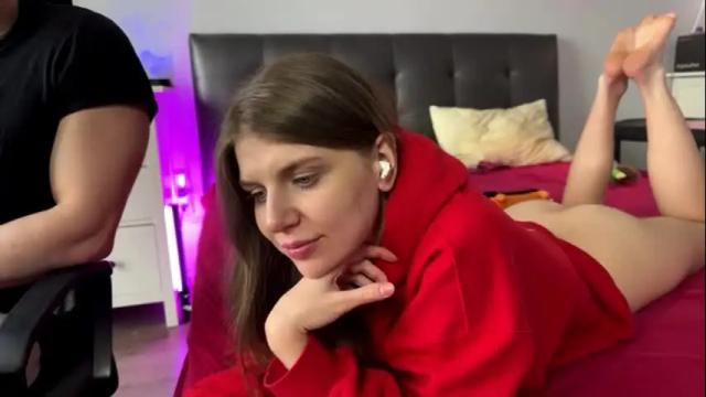 Image 6 of chloe_adam69 Stream on Chaturbate on 15 months ago