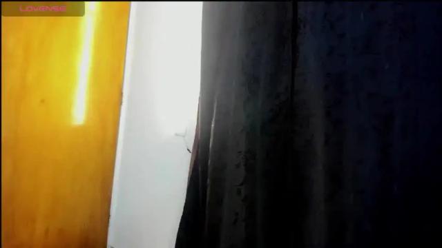 Image 7 of chloe_anniston Stream on Chaturbate on 15 months ago