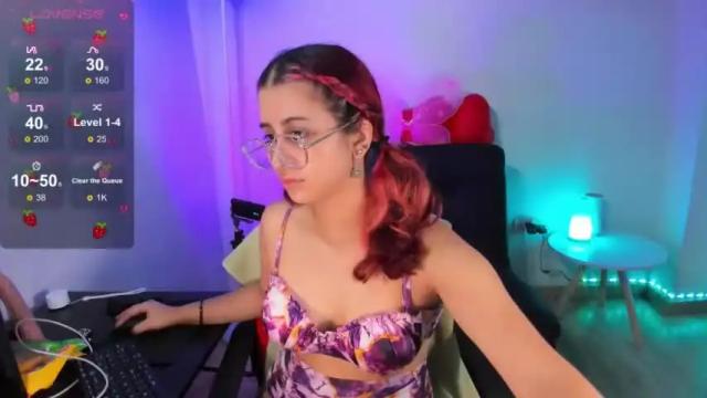 Thumbnail 1, chloe_blue73's Stream at Chaturbate, 13 months ago
