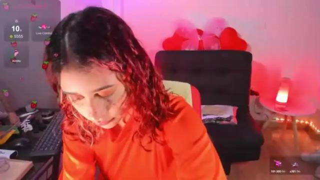 Image 6 of chloe_blue73 Stream on Chaturbate on 13 months ago