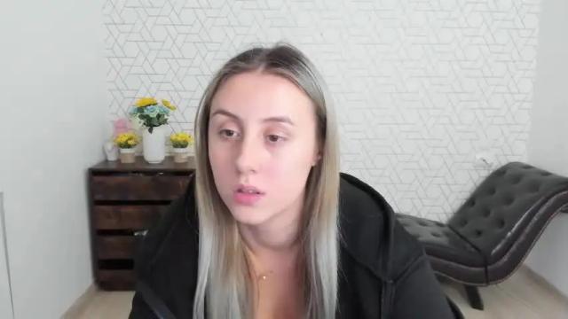 Thumbnail 1, chloe_blue_'s Stream at Chaturbate, 27 months ago