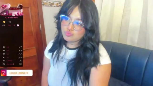 Image 4 of chloe_bonnet Stream on Chaturbate on 16 months ago