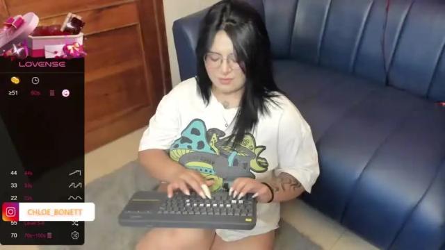 Thumbnail 3, chloe_bonnet's Stream at Chaturbate, 15 months ago