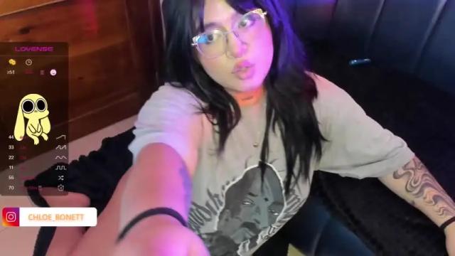 Image 2 of chloe_bonnet Stream on Chaturbate on 14 months ago