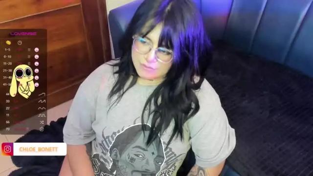 Image 3 of chloe_bonnet Stream on Chaturbate on 14 months ago