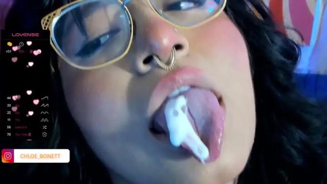 Image 11 of chloe_bonnet Stream on Chaturbate on 14 months ago