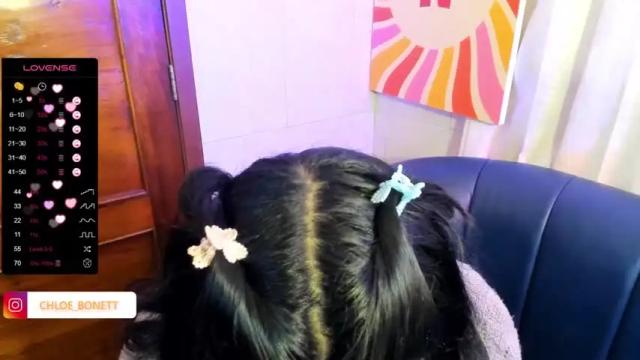 Image 2 of chloe_bonnet Stream on Chaturbate on 13 months ago