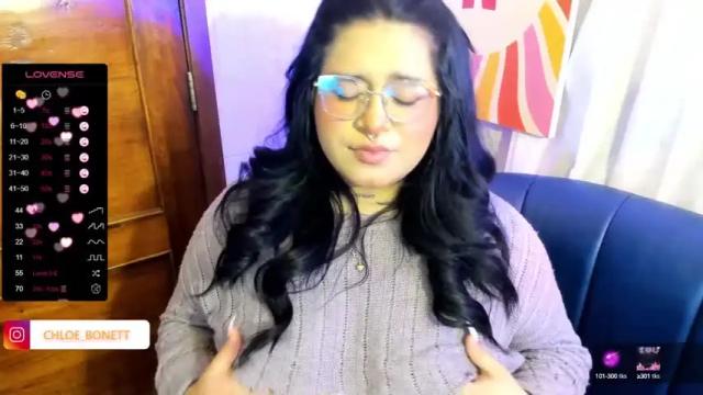 Image 4 of chloe_bonnet Stream on Chaturbate on 13 months ago