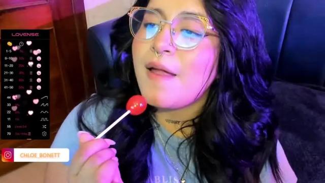 Image 4 of chloe_bonnet Stream on Chaturbate on 13 months ago