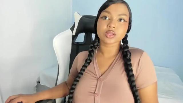 Thumbnail 1, chloe_evans21's Stream at Chaturbate, 14 months ago
