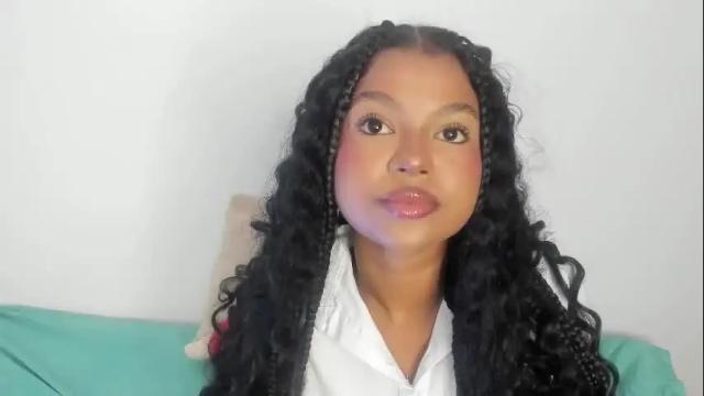 Image 7 of chloe_evans21 Stream on Chaturbate on 5 months ago