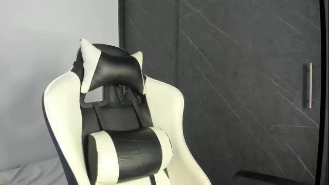 Thumbnail 2, chloe_evans21's Stream at Chaturbate, 4 months ago