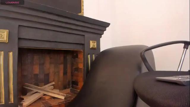 Image 11 of chloe_evanx_ Stream on Chaturbate on 1 month ago