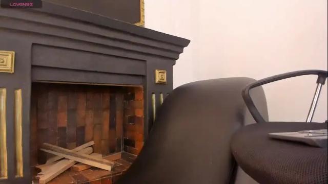 Image 12 of chloe_evanx_ Stream on Chaturbate on 1 month ago