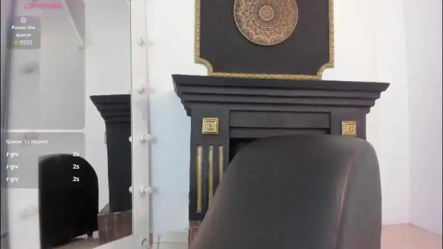 Image 12 of chloe_evanx_ Stream on Chaturbate on 2 months ago