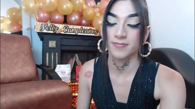 Image 2 of chloe_evanx_ Stream on Chaturbate on 2 months ago