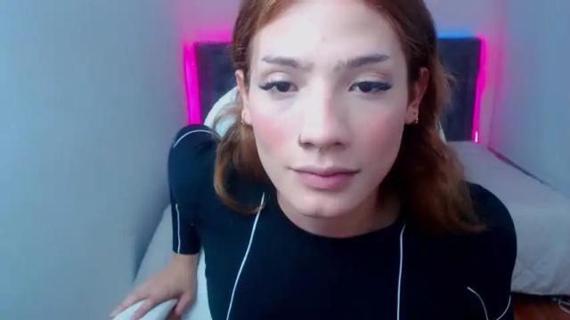 Image 3 of chloe_goddes Stream on Chaturbate on 19 months ago