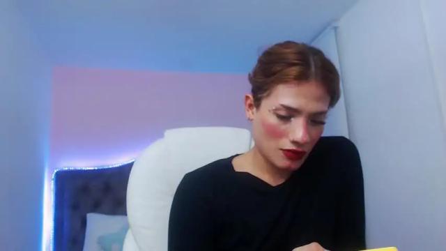 Image 4 of chloe_goddes Stream on Chaturbate on 19 months ago