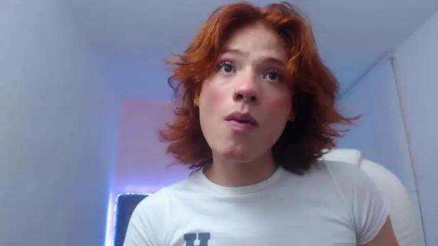 Image 2 of chloe_goddes Stream on Chaturbate on 19 months ago