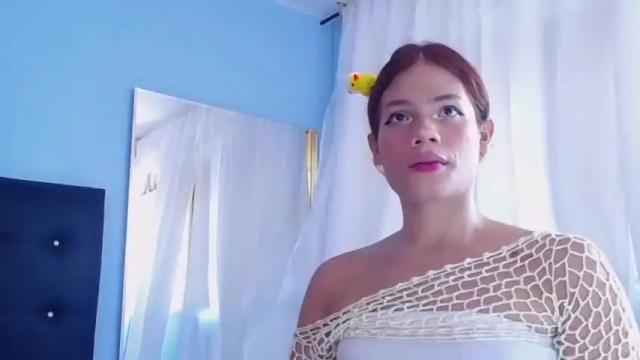 Image 12 of chloe_goddes Stream on Chaturbate on 15 months ago