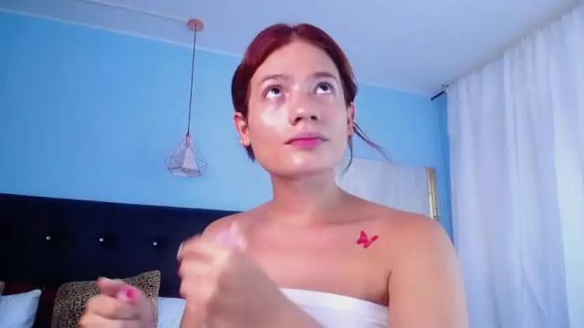 Image 2 of chloe_goddes Stream on Chaturbate on 15 months ago