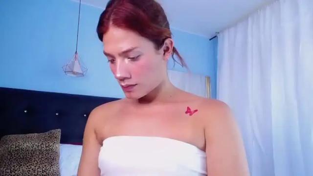 Image 3 of chloe_goddes Stream on Chaturbate on 15 months ago