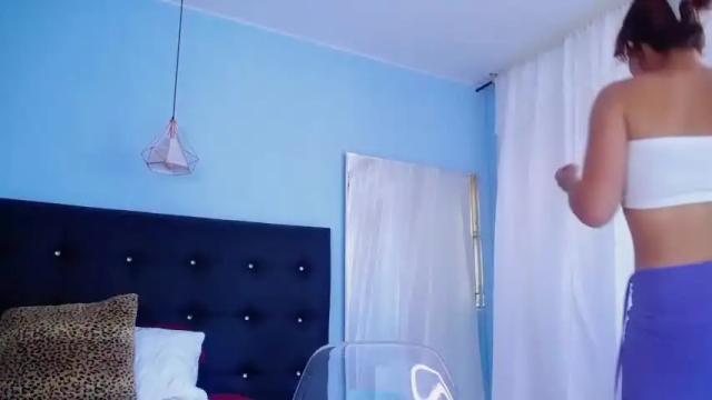 Image 4 of chloe_goddes Stream on Chaturbate on 15 months ago