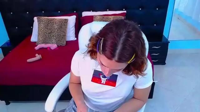 Image 10 of chloe_goddes Stream on Chaturbate on 15 months ago