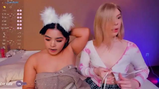 Image 10 of chloe_groovy Stream on Chaturbate on 18 months ago